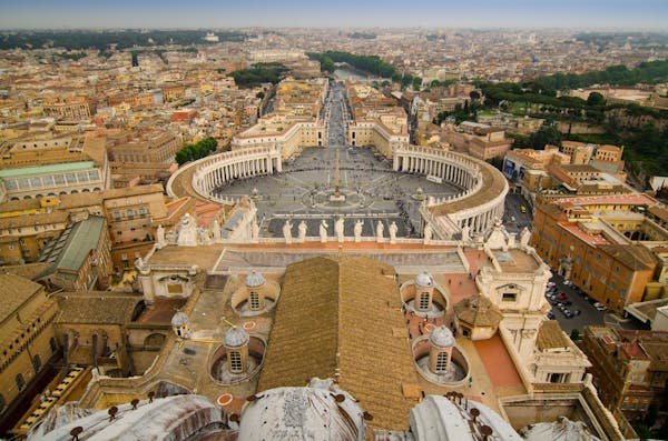 Visiter le vatican : un guide pour une découverte inégalée